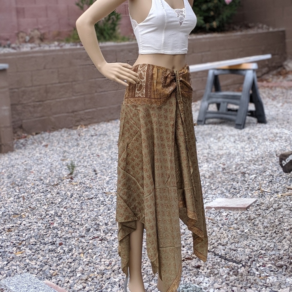 Skirts with spikes!